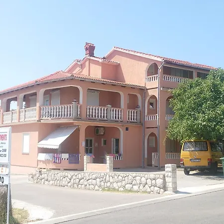 Apartment Sandra *